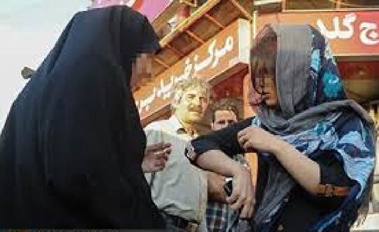 واکنش تند وزیر رئیسی به رفتار آمران حجاب +عکس