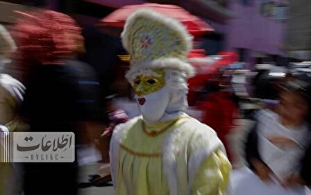 جشن ماسک مردم مکزیک در خیابان +تصاویر
